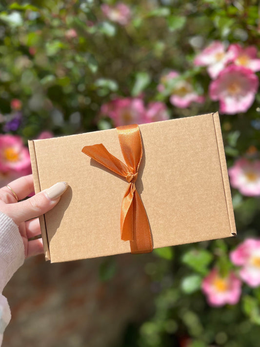 Personalised White Wedding Day Socks for Bride, Future Mrs Socks, Gift for Bride to Be, Hen Party, Custom Socks for Wife to Be from Husband