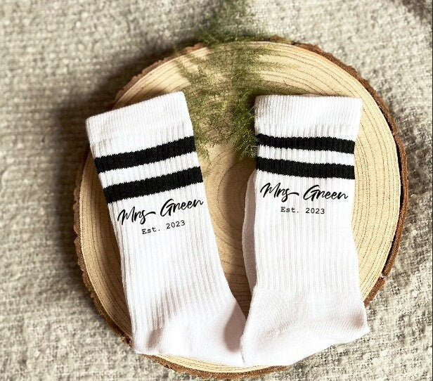 Bride New Mrs Wedding Day Socks, Honeymoon Socks, Hen, Bridal Party, Wedding Favour, Bachelorette, Team Bride, Bridesmaid, Socks for Bride