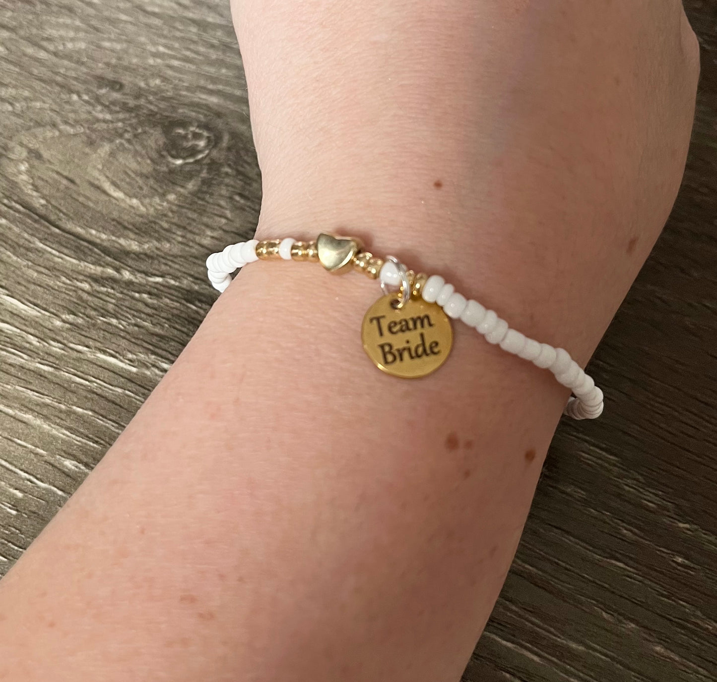 Team Bride Beaded Bracelet, Dainty Gold and White Bracelet for Bridesmaid, Engraved Hen Party Bracelet, Wedding Party Matching Bracelet,