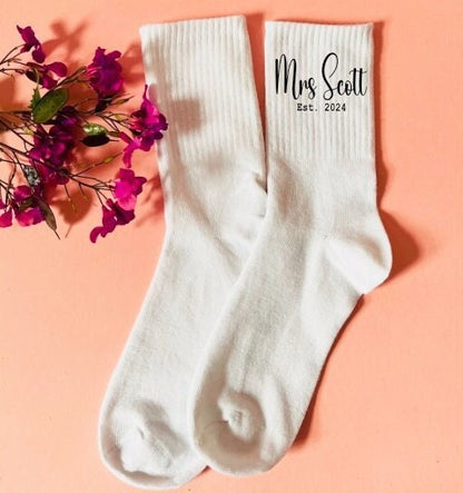 Personalised Bride Wedding Day Socks, Socks for Bride, Wedding Accessory for Bridal Shower, Wifey Clothes for morning of Wedding, Bride Gift