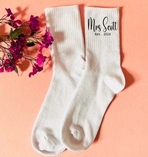 Personalised Bride Wedding Day Socks, Socks for Bride, Wedding Accessory for Bridal Shower, Wifey Clothes for morning of Wedding, Bride Gift