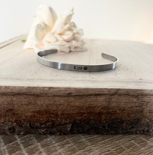 Engraved Custom Dog Name Bangle, Adjustable Cuff Bangle with Pet Name , Pet Memorial Bracelet, Bracelet with dog’s name, Dog paw bracelet