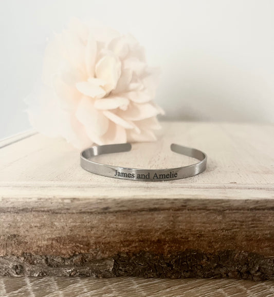 Engraved Personalised Cuff Bracelet for Mum, Custom Bangle with Children's Names, Mama Bracelet, Minimalist Bangle with own Message, Women
