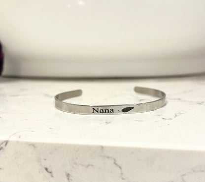 Engraved Personalised Memorial Bracelet, Feather Bracelet In Memory, Memorial Gift, Remembrance Jewellery, Custom Loss of Loved One Bracelet