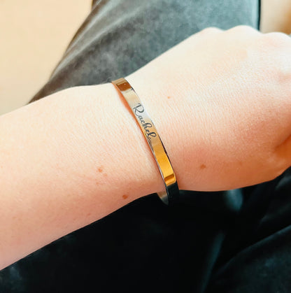 Engraved Will You Be My Bridesmaid Bracelet, Bridesmaid Personalised Gift, Gift from Bride, Bangle with Name, Bracelet Bridesmaid Proposal