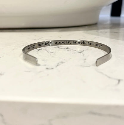 Engraved Personalised Memorial Bracelet, Feather Bracelet In Memory, Memorial Gift, Remembrance Jewellery, Custom Loss of Loved One Bracelet