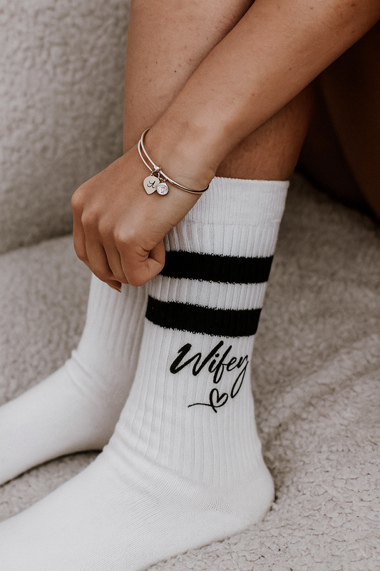 Wifey Wedding Day Socks, Honeymoon Socks, Hen, Bridal Party, Bachelorette Favour, New Mrs Clothes, Team Bride, Bridesmaid, Socks for Bride