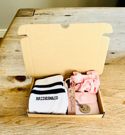 Bridesmaid Gift Hamper, Personalised Letterbox Gifts for Bridesmaid, Bridesmaid Proposal Box, Will You Be My Bridesmaid, Pink Scrunchie,