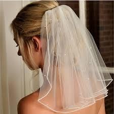 Wedding Bridal Head Veil, Short Veil for Bride to Be, Bride Accessories for Hen Party, Veil for Bachelorette, Veil with Jewels, Future Mrs