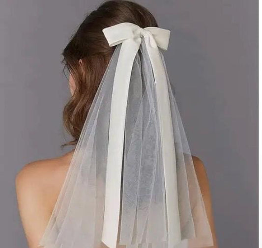 White Ribbon Personalised Veil for Bride, Hen Party Accessory, for Bride to be, Future Mrs Gift, Wedding Veil, Tulle Bow, Hen Weekend, Bow