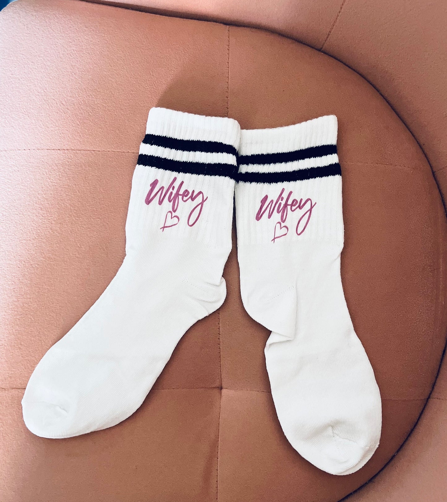 Wifey Wedding Day Socks, Honeymoon Socks, Hen, Bridal Party, Bachelorette Favour, New Mrs Clothes, Team Bride, Bridesmaid, Socks for Bride