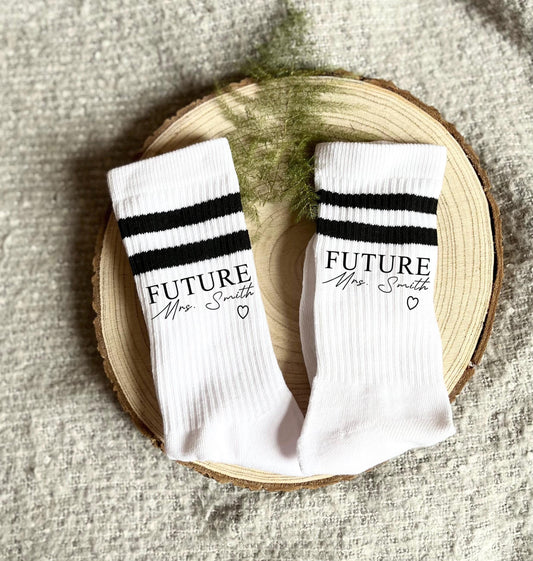 Personalised White Wedding Day Socks for Bride, Future Mrs Socks, Gift for Bride to Be, Hen Party, Custom Socks for Wife to Be from Husband