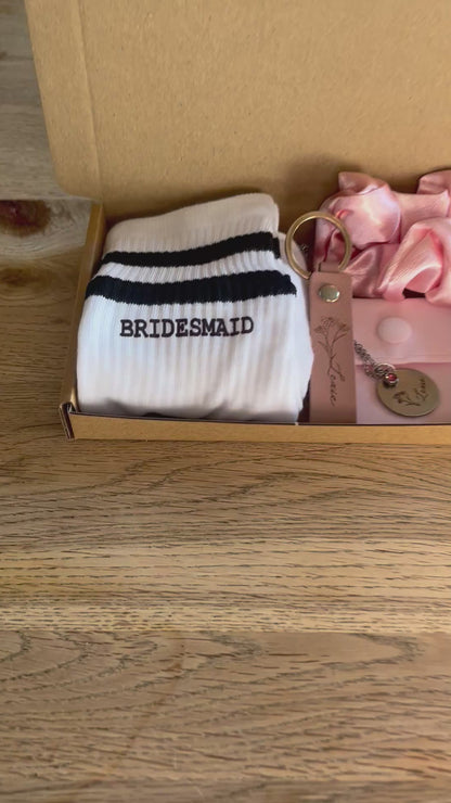 Bridesmaid Gift Hamper, Personalised Letterbox Gifts for Bridesmaid, Bridesmaid Proposal Box, Will You Be My Bridesmaid, Pink Scrunchie,